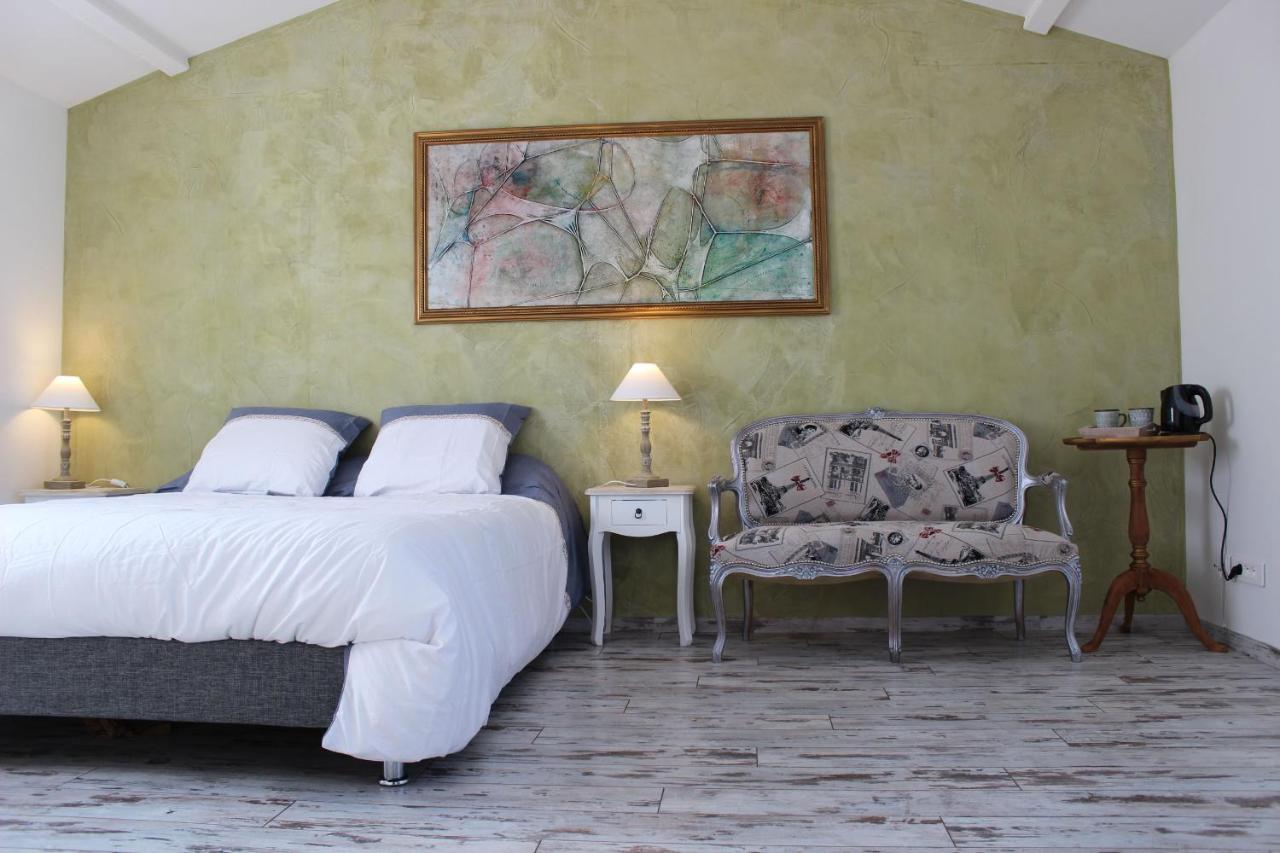 B&B La Différence est une maison d'hôtes gay friendly à Lagord près de La Rochelle en Charente Maritime