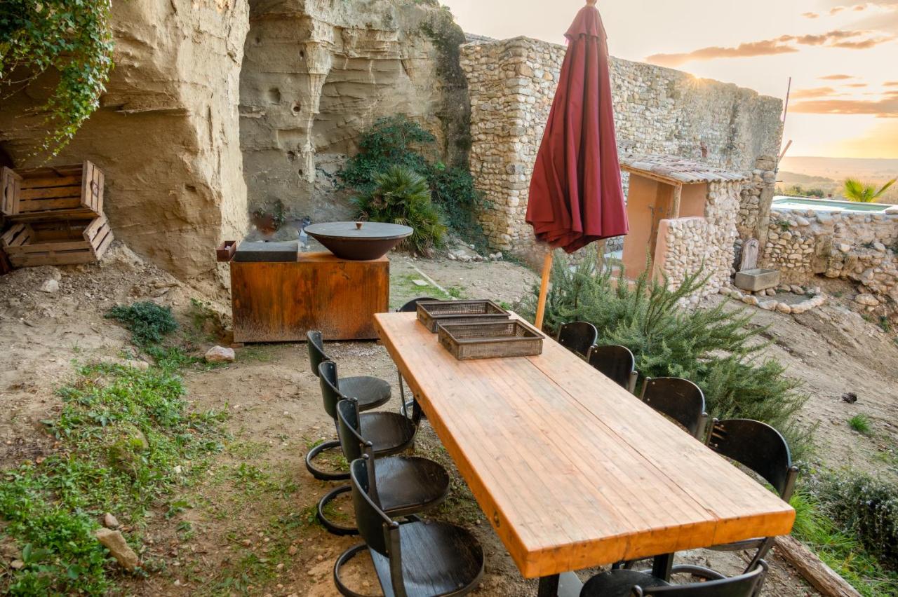 Bacchus Grotto propose des chambres d'hôtes gay friendly à Cairanne dans le Vaucluse