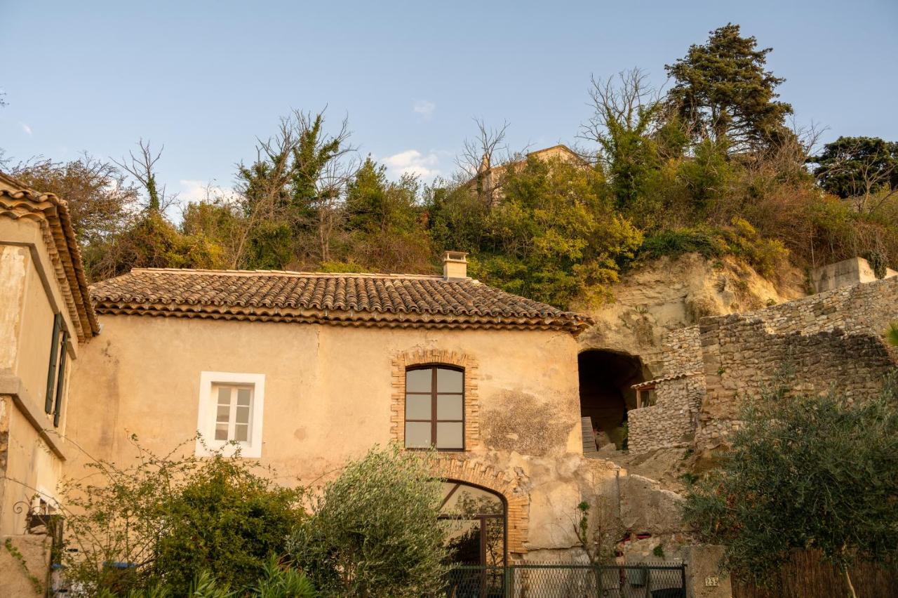 Bacchus Grotto propose des chambres d'hôtes gay friendly à Cairanne dans le Vaucluse
