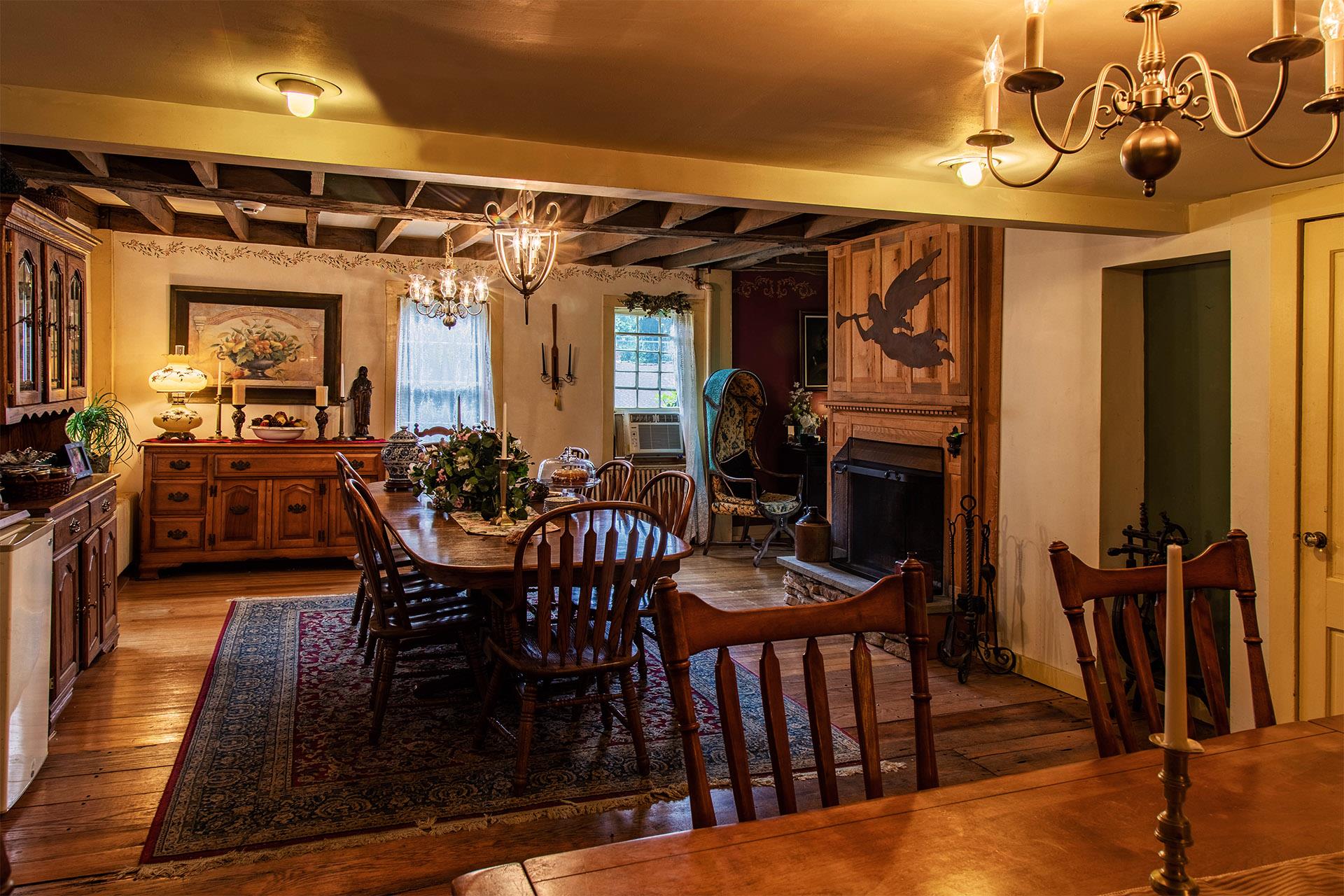 Captain Grant's 1754 est une maison d'hôtes gay friendly à Preston au Connecticut aux États-Unis