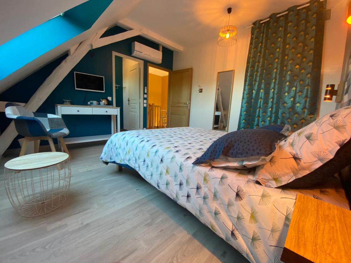 Chambres d'hôtes la Mauguiniére est une maison d'hôtes gay friendly à Neuillé-le-Lierre dans l'Indre-et-Loire