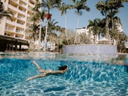 Découvrez le luxe au Pullman Cairns International Hotel : une oasis tropicale d'élégance et de confort