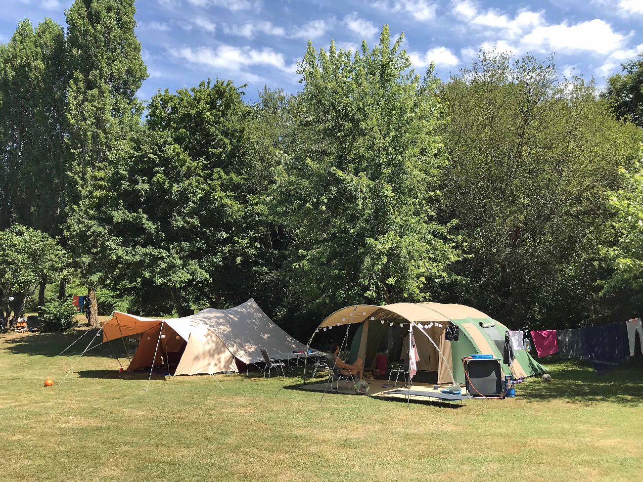 Domaine Laborde est un village naturiste gay friendly en Dordogne et Lot et Garonne