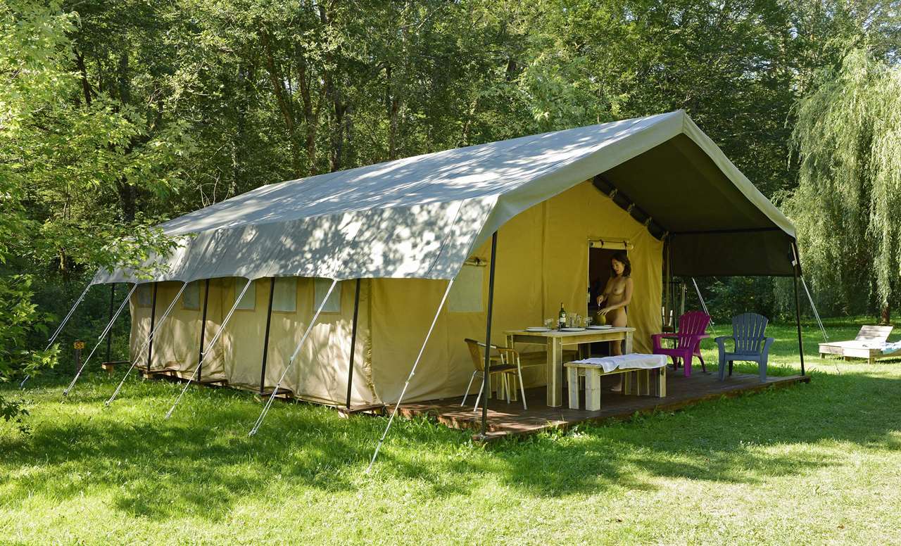 Domaine Laborde est un village naturiste gay friendly en Dordogne et Lot et Garonne