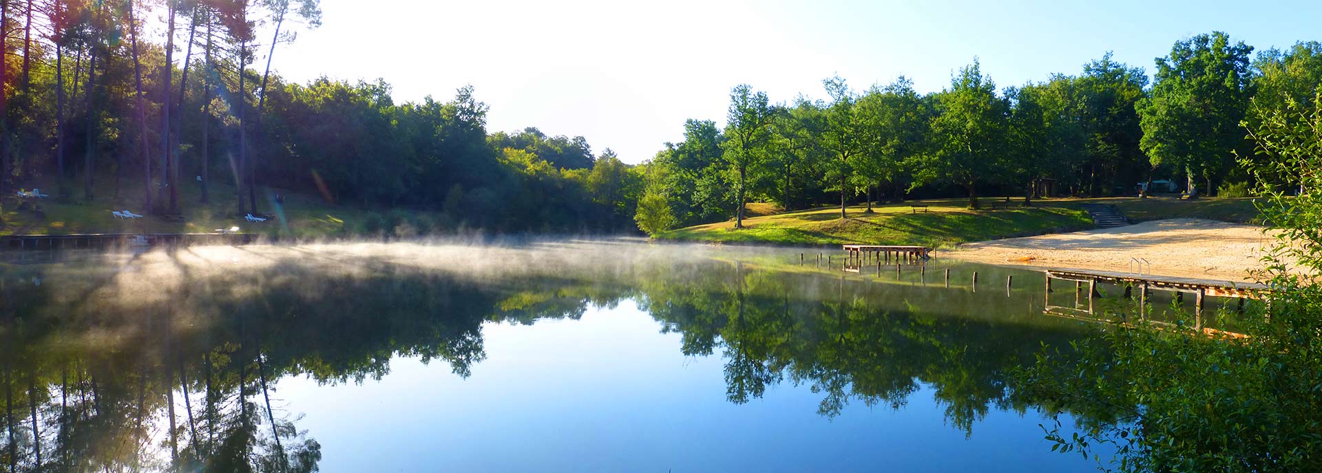 Domaine de Chaudeau est un camping naturiste en Dordogne à Saint-Géraud-de-Corps