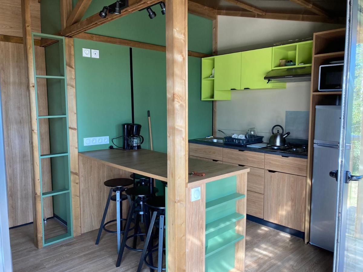 Domaine du Coq Rouge est un camping gay friendly et naturiste à Collonges-la-Rouge de la Corrèze