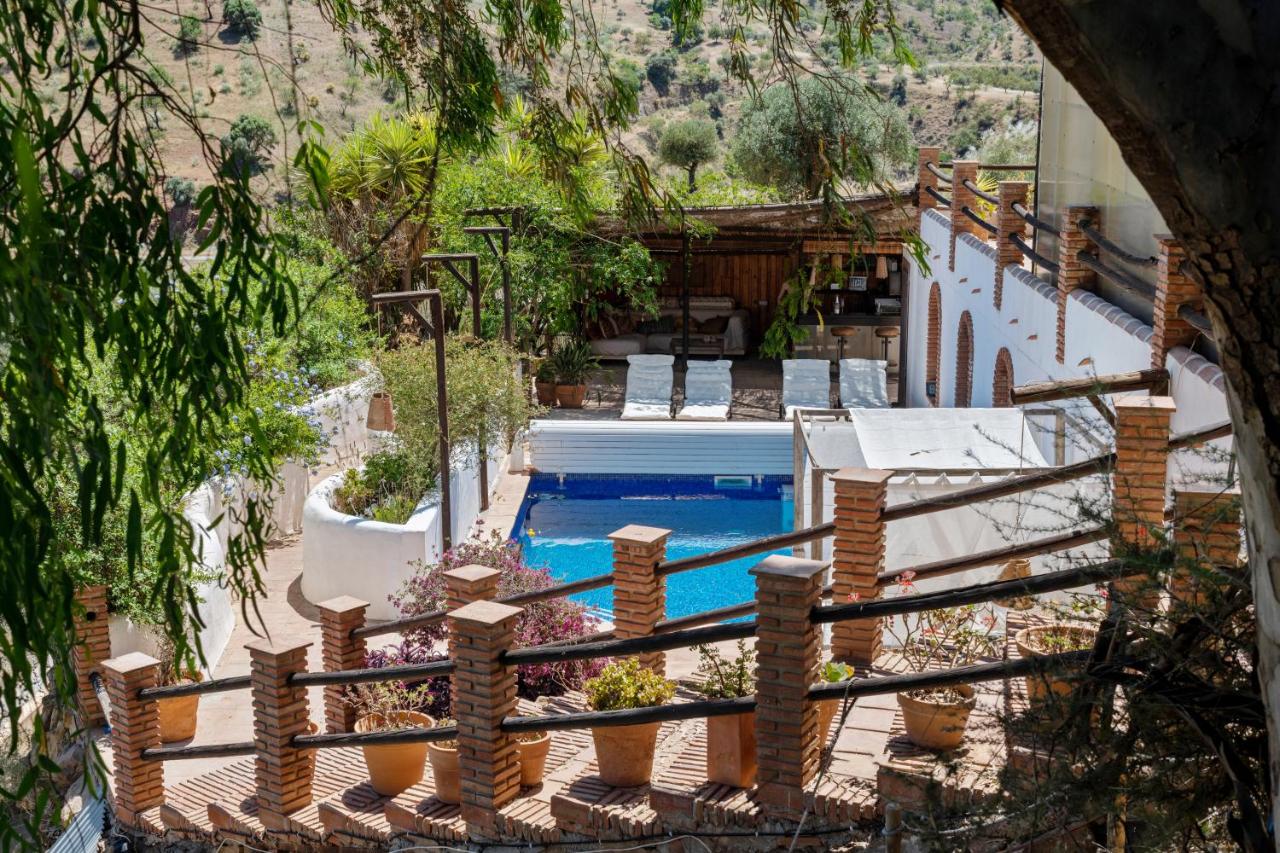 Finca Fabulosa est une maison d'hôtes gay friendly pour nudiste seulement à Álora près de Malaga en Espagne