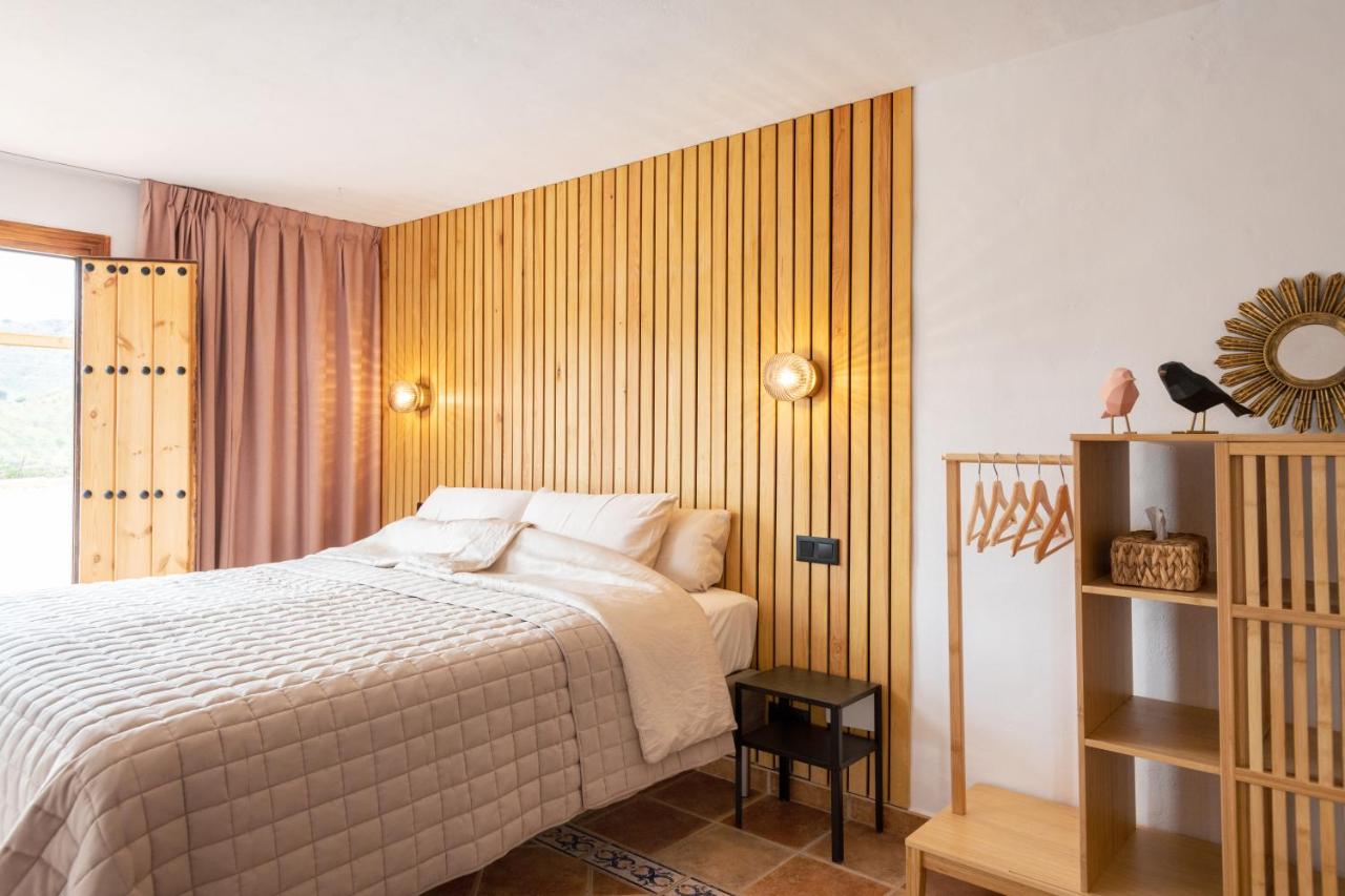 Finca Fabulosa est une maison d'hôtes gay friendly pour nudiste seulement à Álora près de Malaga en Espagne