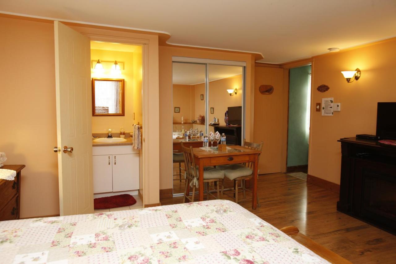 Gîte Amour et Amitié est une maison d'hôtes gay friendly à Magog en Estrie au Québec