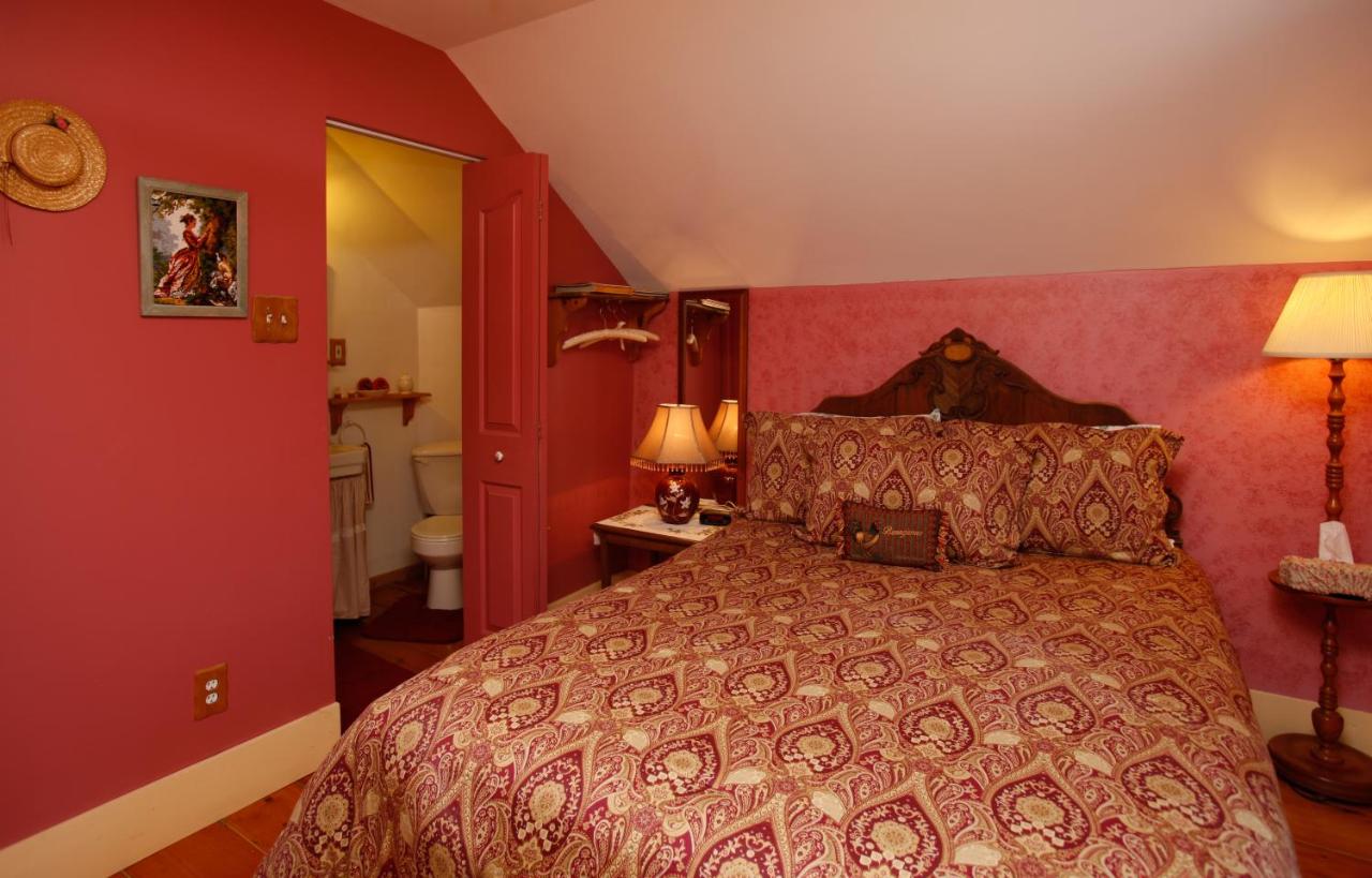 Gîte Amour et Amitié est une maison d'hôtes gay friendly à Magog en Estrie au Québec