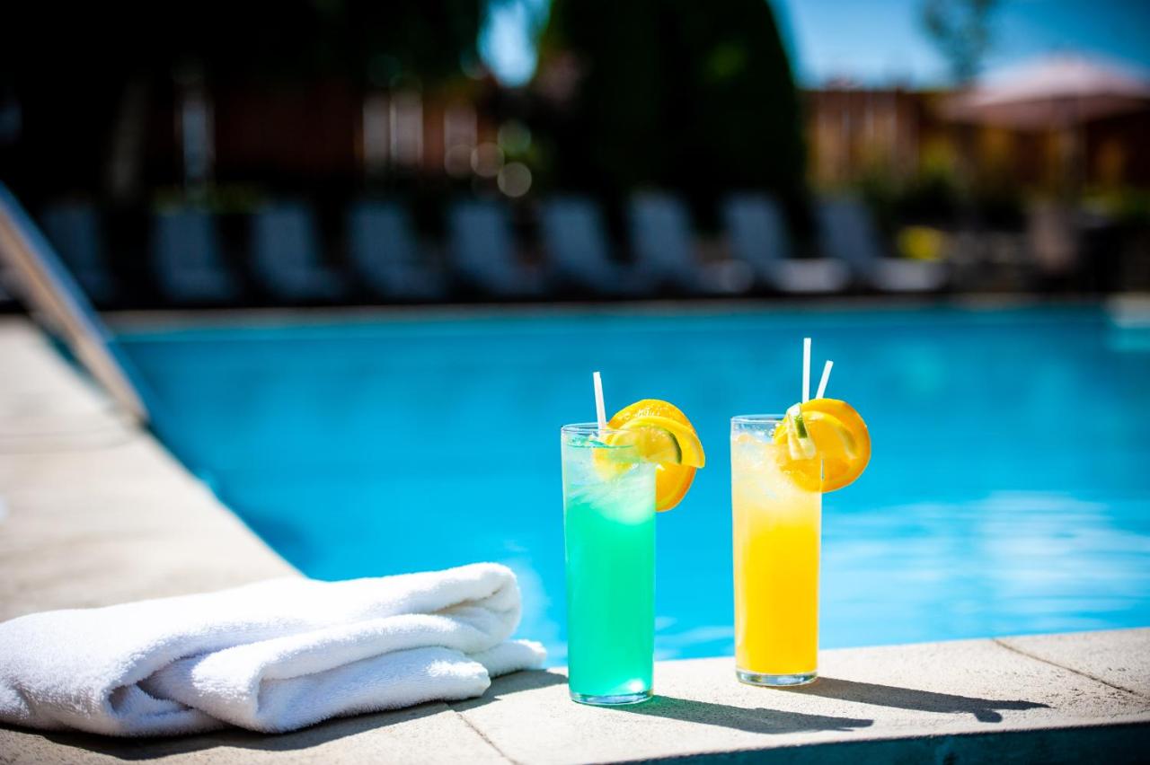 Hôtel Castel & Spa Confort est un hôtel gay friendly à Granby en Estrie au Québec