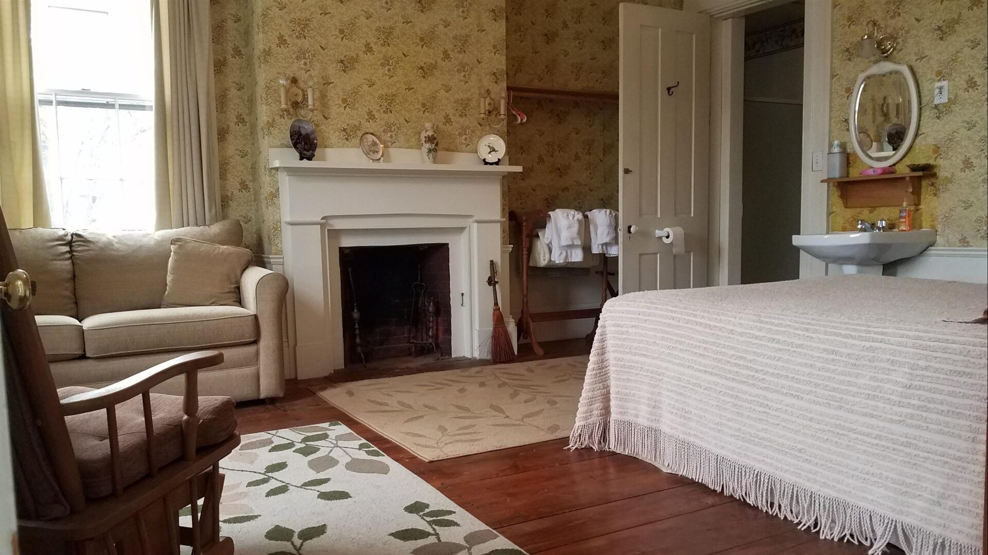 Jeremiah Mason House Bed and Breakfast est une maison d'hôtes gay friendly à Limerick dans le Maine aux États-Unis 06