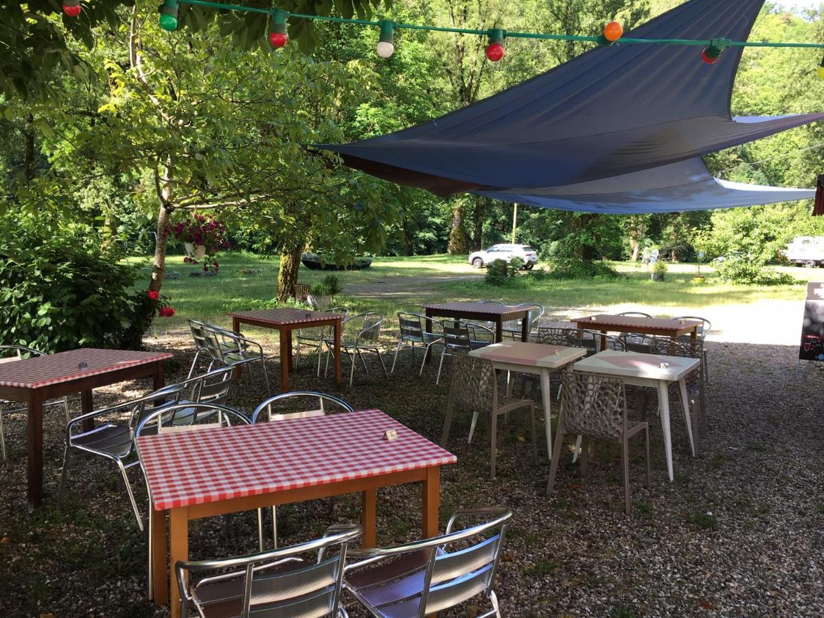 La Truite qui Chante est une maison d'hôtes gay friendly à Cassaniouze dans le Cantal en Auvergne