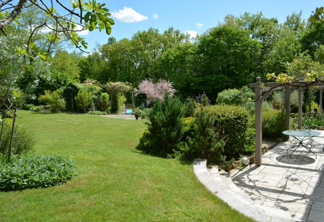 La loge du Grand Cèdre : maison d'hôtes gay friendly à Fontcouverte en Charente Maritime