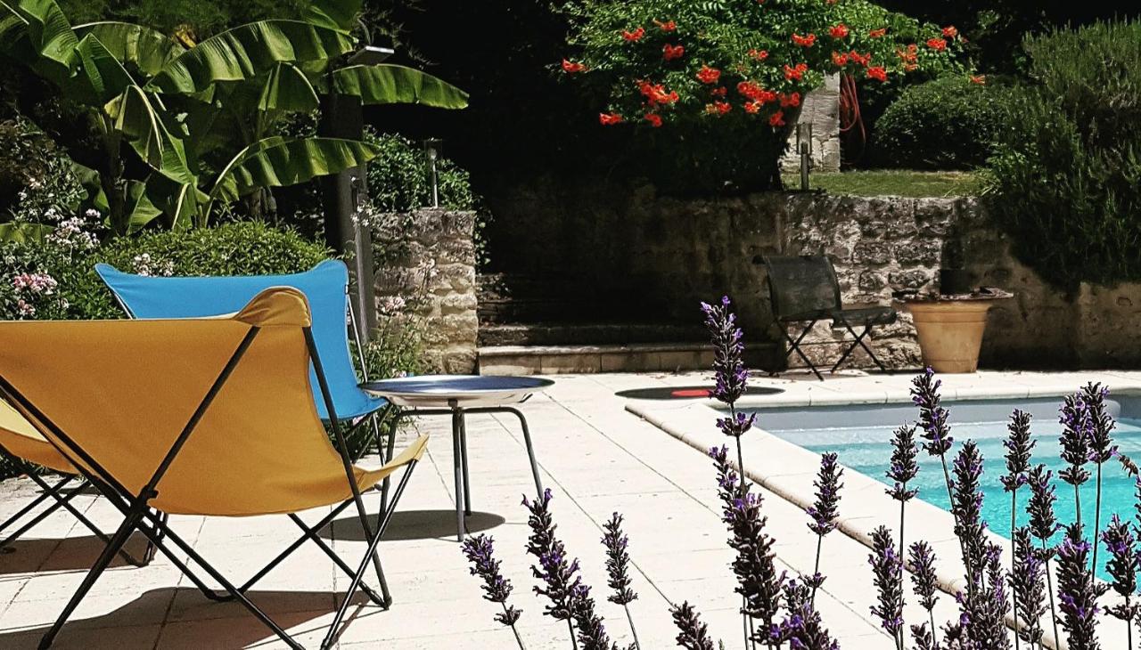 La loge du Grand Cèdre : maison d'hôtes gay friendly à Fontcouverte en Charente Maritime