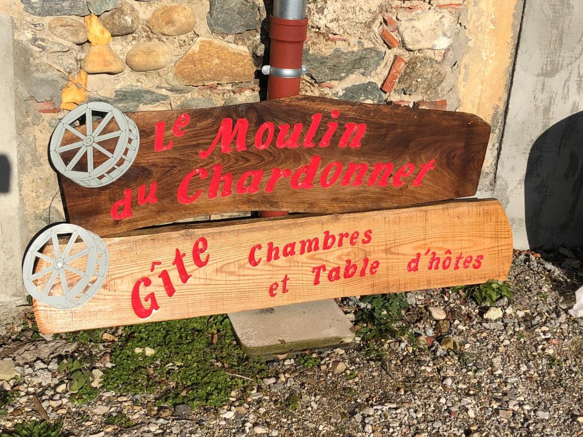 Le Moulin du Chardonnet est une maison d'hôtes à Tramolé dans l'Isère