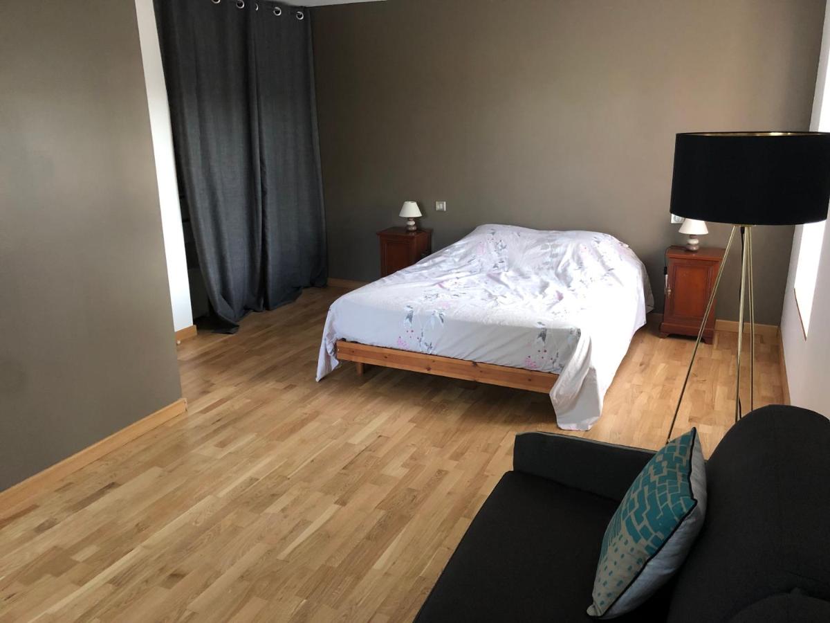 Le Moulin du Chardonnet est une maison d'hôtes à Tramolé dans l'Isère