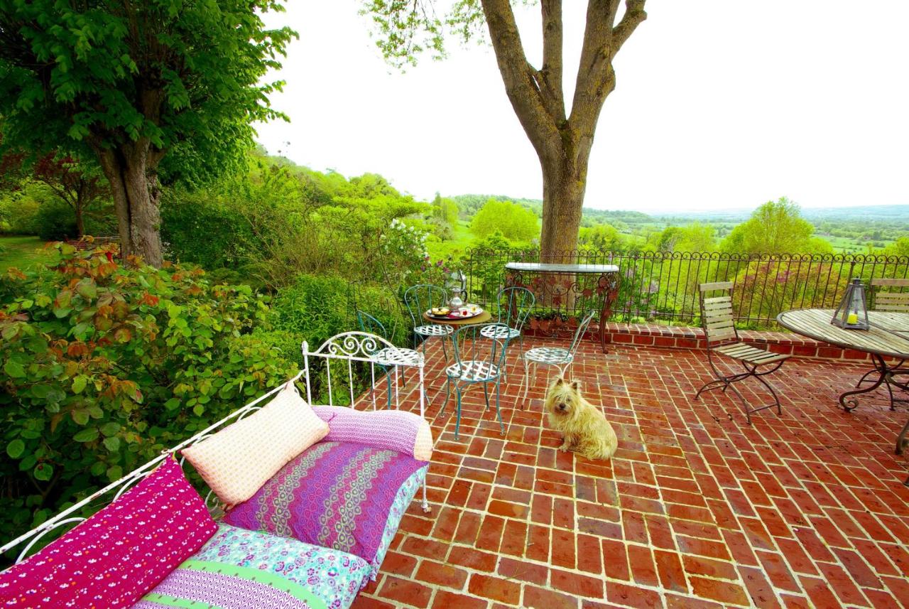 Le Presbytère Perché est une maison d'hôtes gay friendly à Coudehard dans l'Orne en Normandie