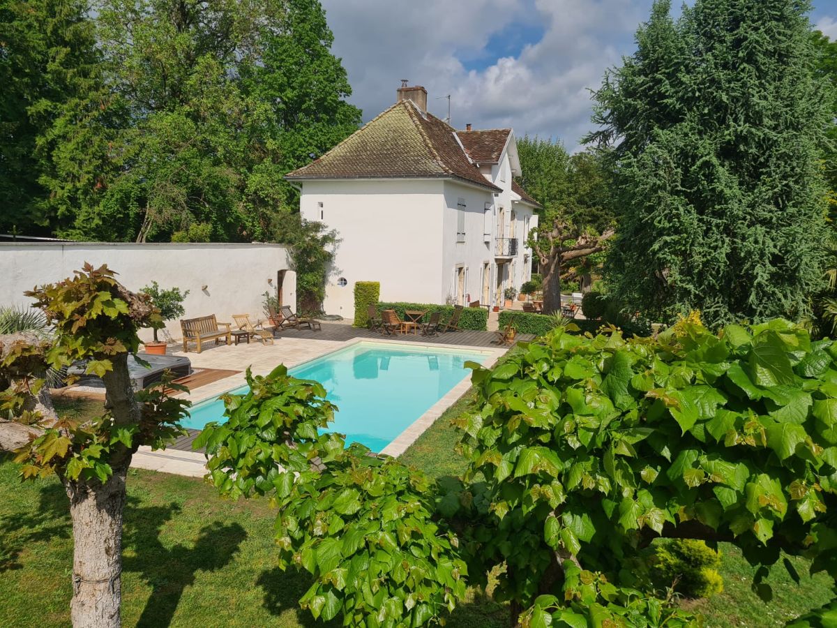 Le Relais des Rivaux est un BnB Gay Naturiste à Le Pont Beauvoisin en Savoie