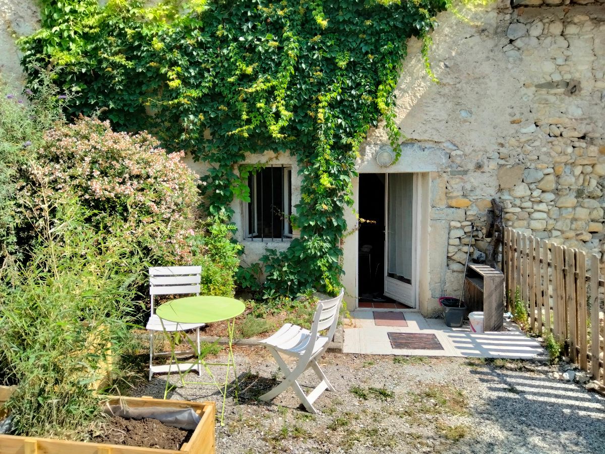 Le Romezon est un gîte gay friendly à Mirabel et Blacons dans la Drôme