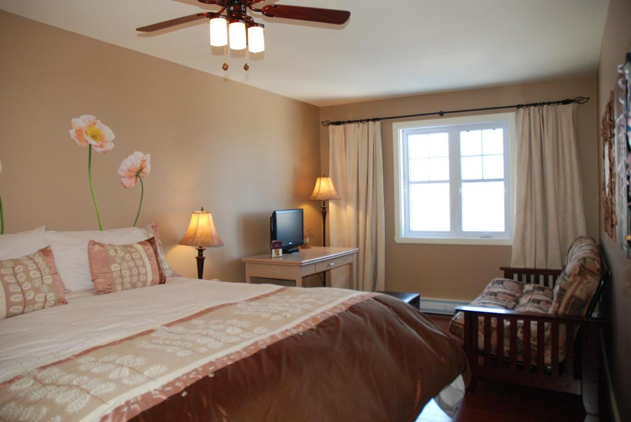 Lecomte de la Fontaine est une maison d'hôtes gay friendly à North Hatley dans l'Estrie au Québec