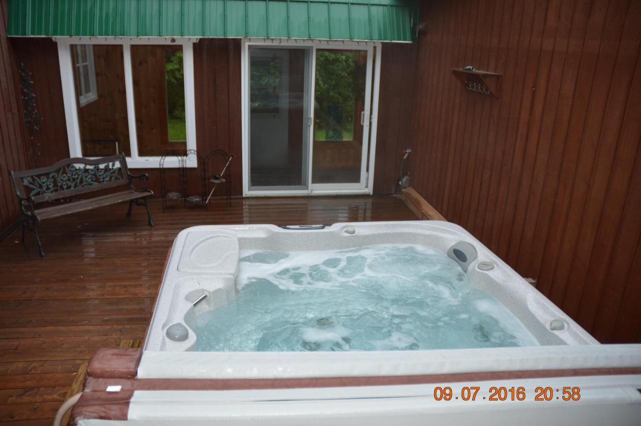 Lecomte de la Fontaine est une maison d'hôtes gay friendly à North Hatley dans l'Estrie au Québec