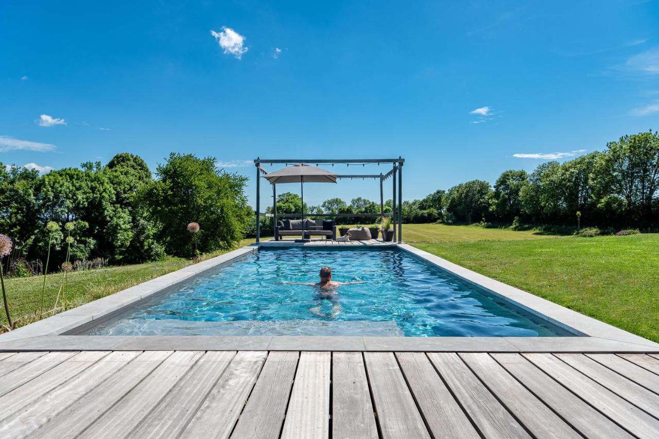Maison de la Bonne Vie sont chambres d'hôtes gay friendly à Thérondels dans l'Aveyron