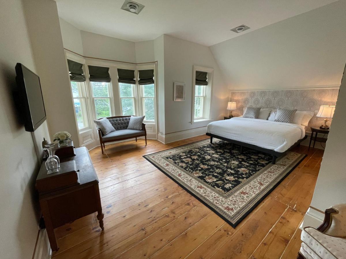 Manoir Sweetsburg est une maison d'hôtes gay friendly à Cowansville en Estrie au Québec