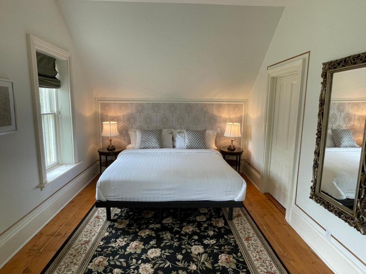 Manoir Sweetsburg est une maison d'hôtes gay friendly à Cowansville en Estrie au Québec