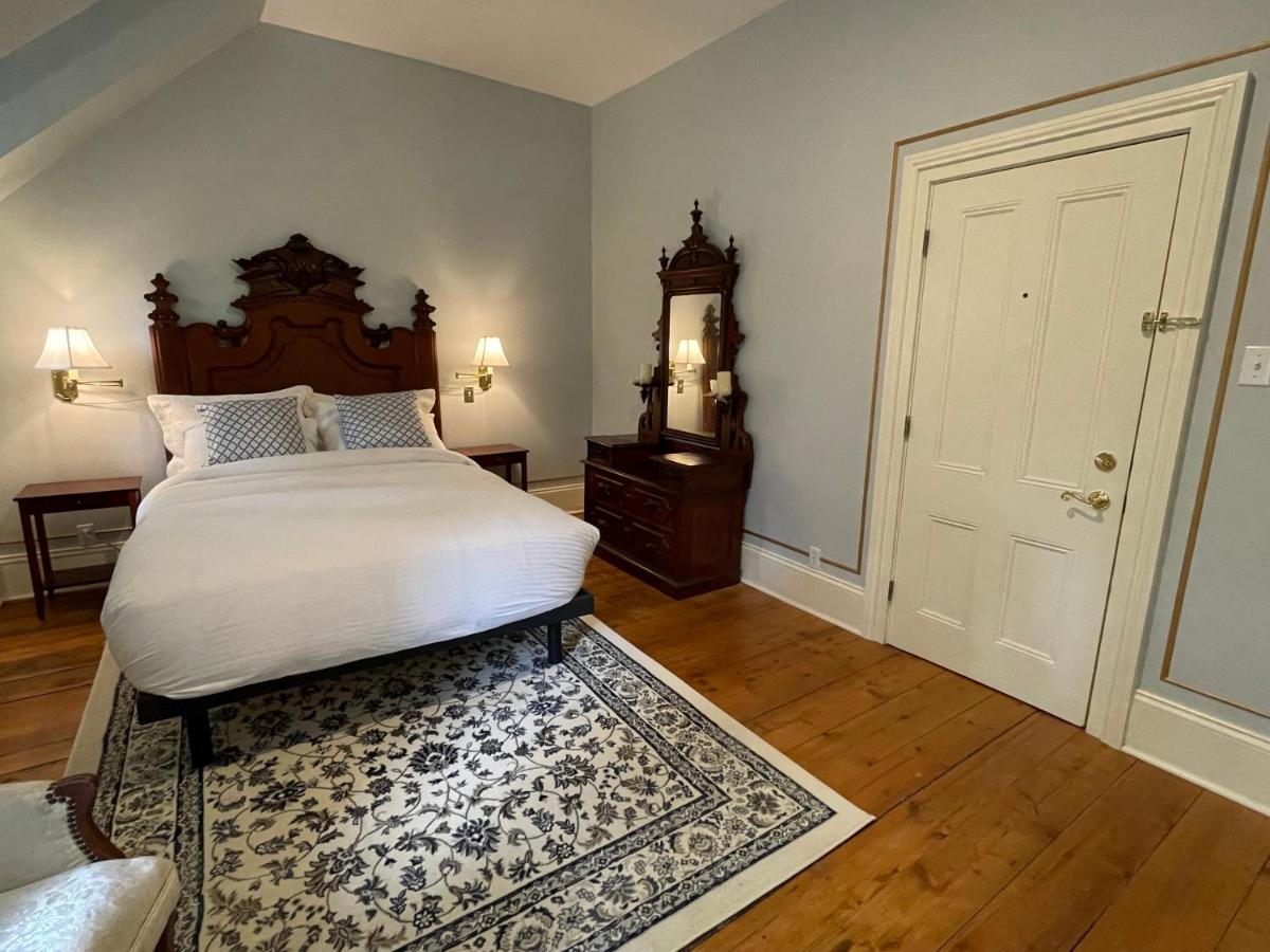 Manoir Sweetsburg est une maison d'hôtes gay friendly à Cowansville en Estrie au Québec