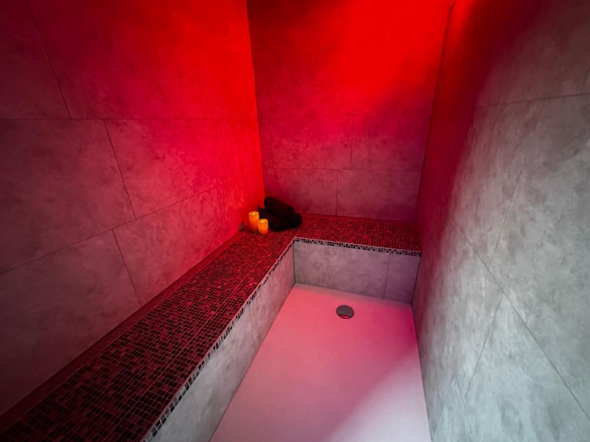 Oxxotel est un hôtel gay friendly à Saint-Malo dans l'Ille-et-Vilaine en Bretagne