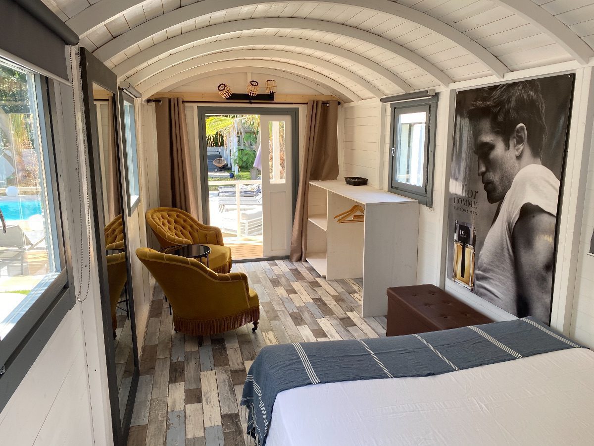 Villa Cascada est une maison d'hôtes exclusivement gay à Agde