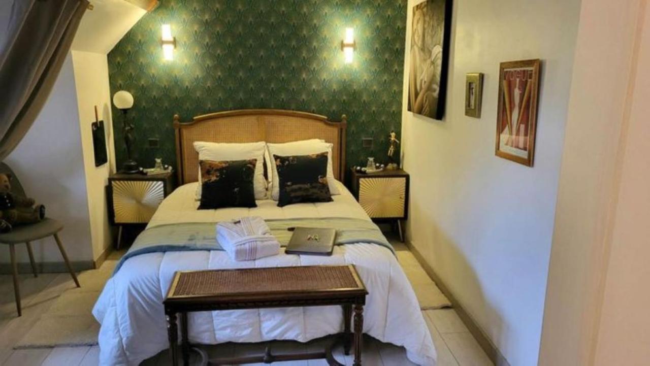 Villa Raffaella est une villa gay friendly à Les Albres dans l'Aveyron en Occitanie