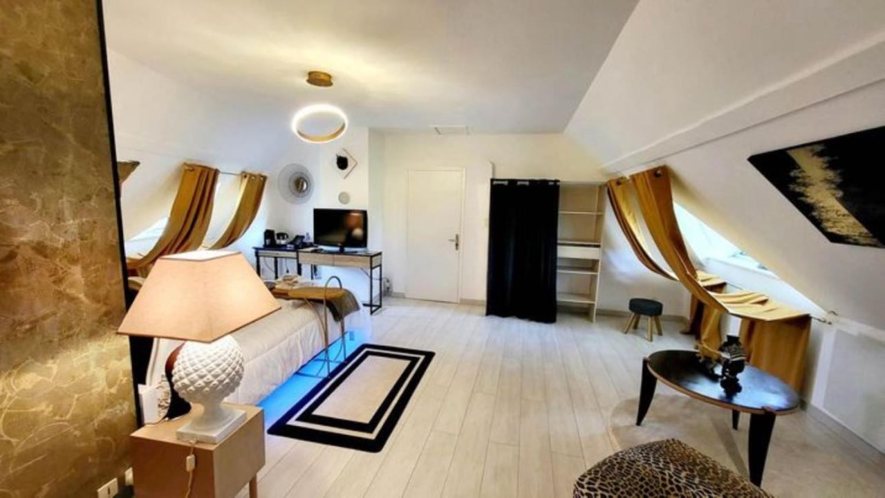 Villa Raffaella est une villa gay friendly à Les Albres dans l'Aveyron en Occitanie