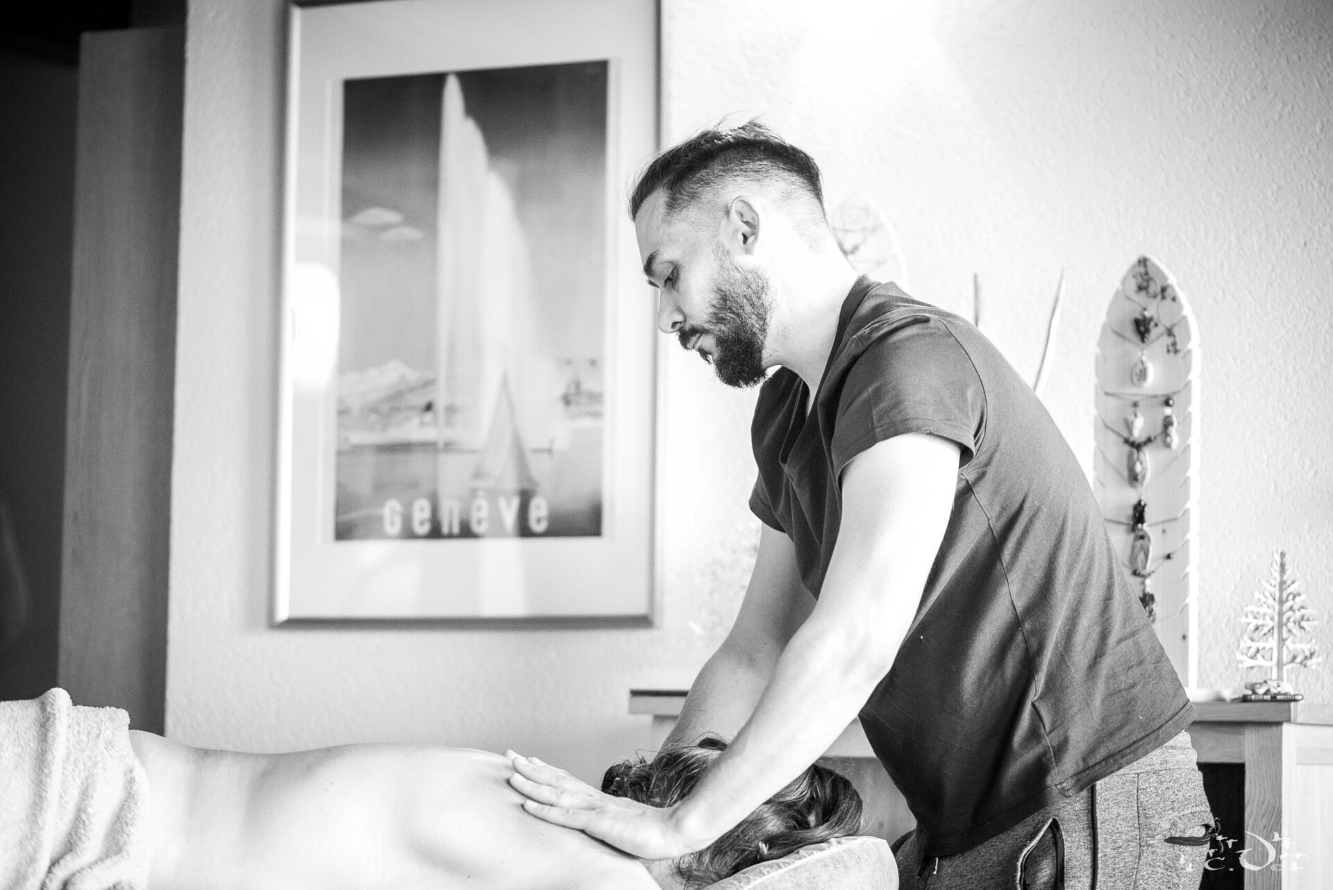 Les mains de Frédéric est un cabinet de massage gay à Villeurbanne dans le Rhône