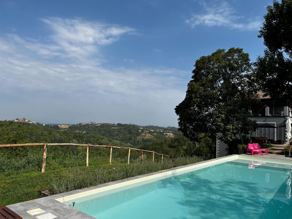 Cascina Giantino est une guesthouse gay men only à Montegrosso d'Asti en Italie dans la région du Piedmont