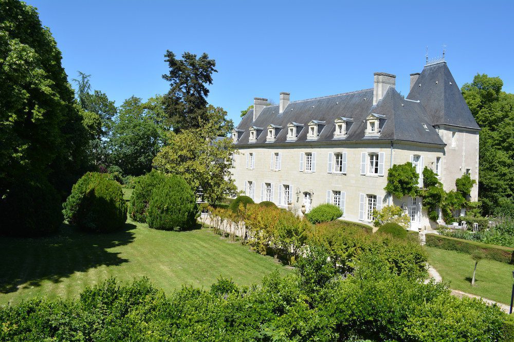 Château de Détilly est une maison d'hôtes gay friendly à Beaumont en Véron dans l'Indre et Loire
