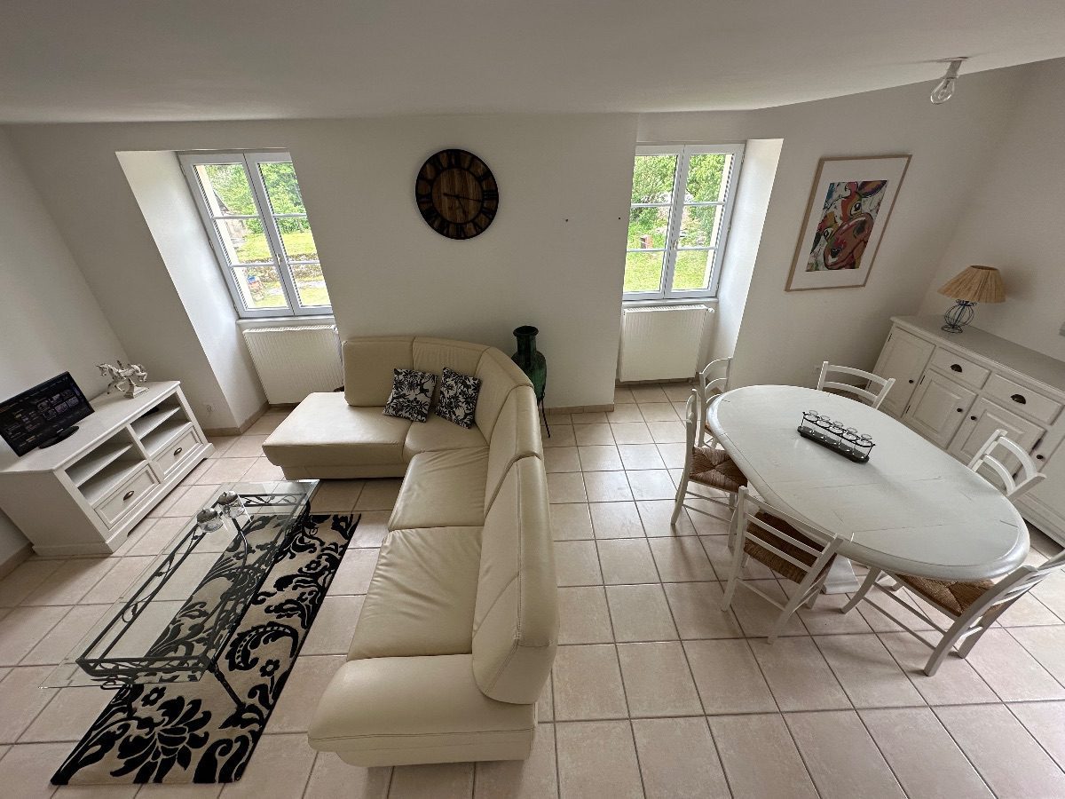 Gîte Chamole est un gîte gay friendly au coeur du Jura entre Comté et Vin Jaune