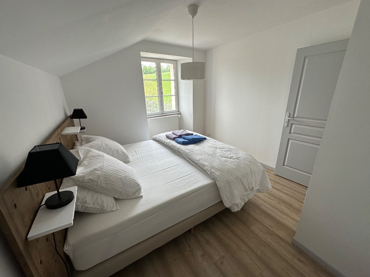 Gîte Chamole est un gîte gay friendly au coeur du Jura entre Comté et Vin Jaune