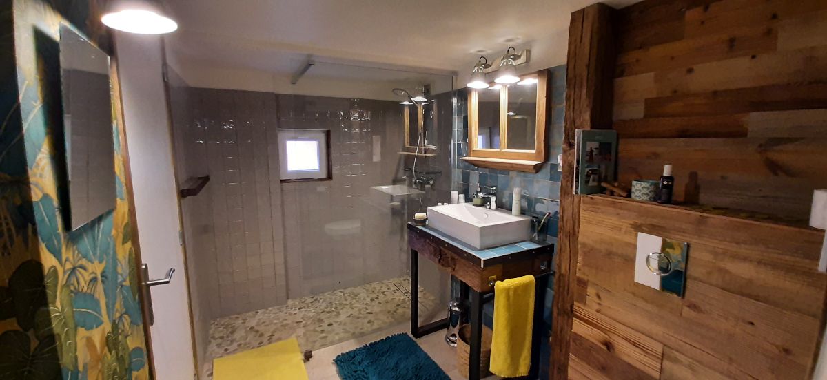 La Villa d'Aigulus est une maison d'hôtes gay friendly à Couches en Sâone et Loire