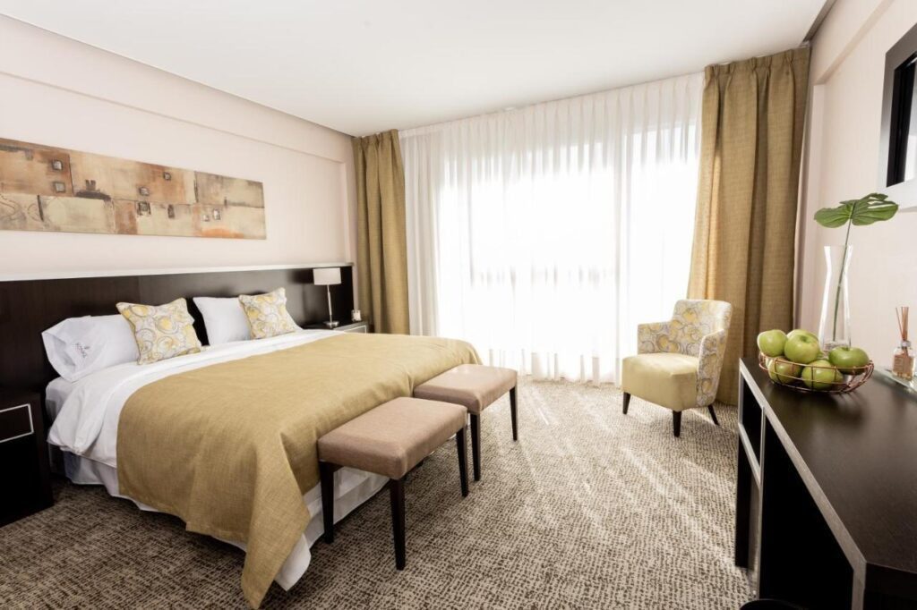 L’hôtel Konke Buenos Aires Hotel offre des chambres luxueuses et de bon goût aux voyageurs