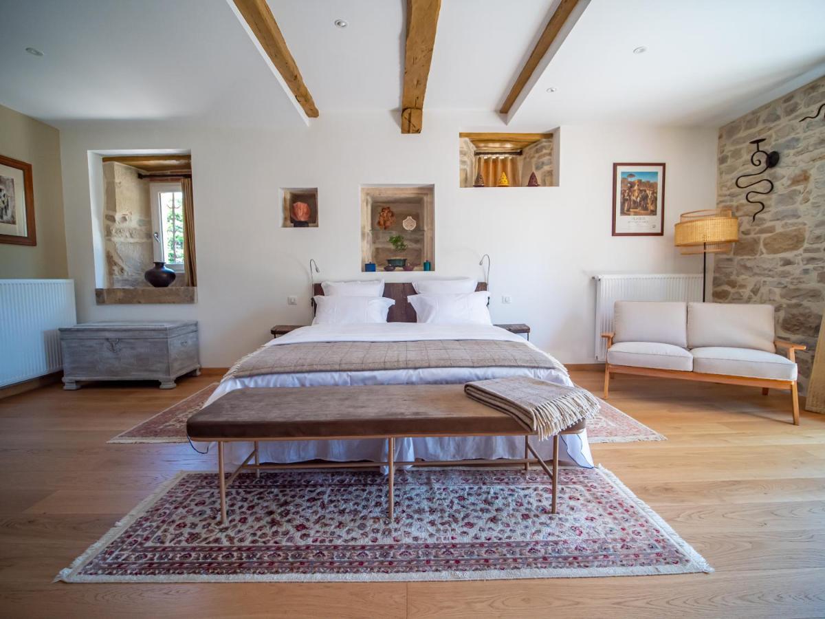 Villa Marcausi est une maison d'hôtes gay friendly à Lissac et Mouret dans le Lot