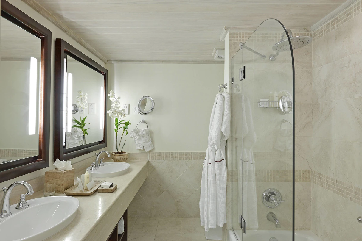 bgilc-bathroom-8734-hor-clsc