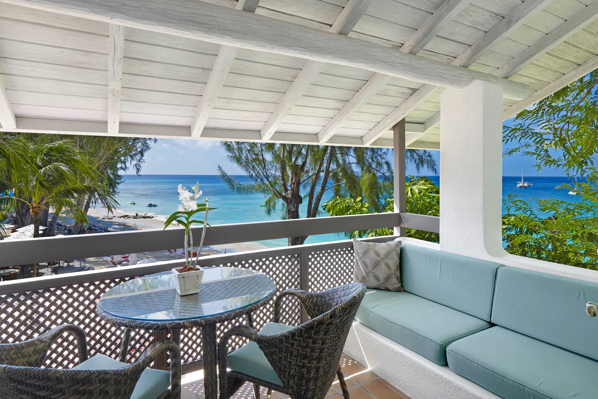 bgilc-oceanview-guestroom-balcony-5513-hor-clsc