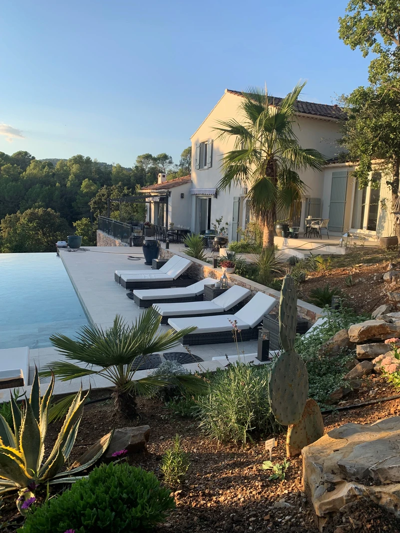 129455_85b34691fa2a47079699e30e888a90c0~mv2