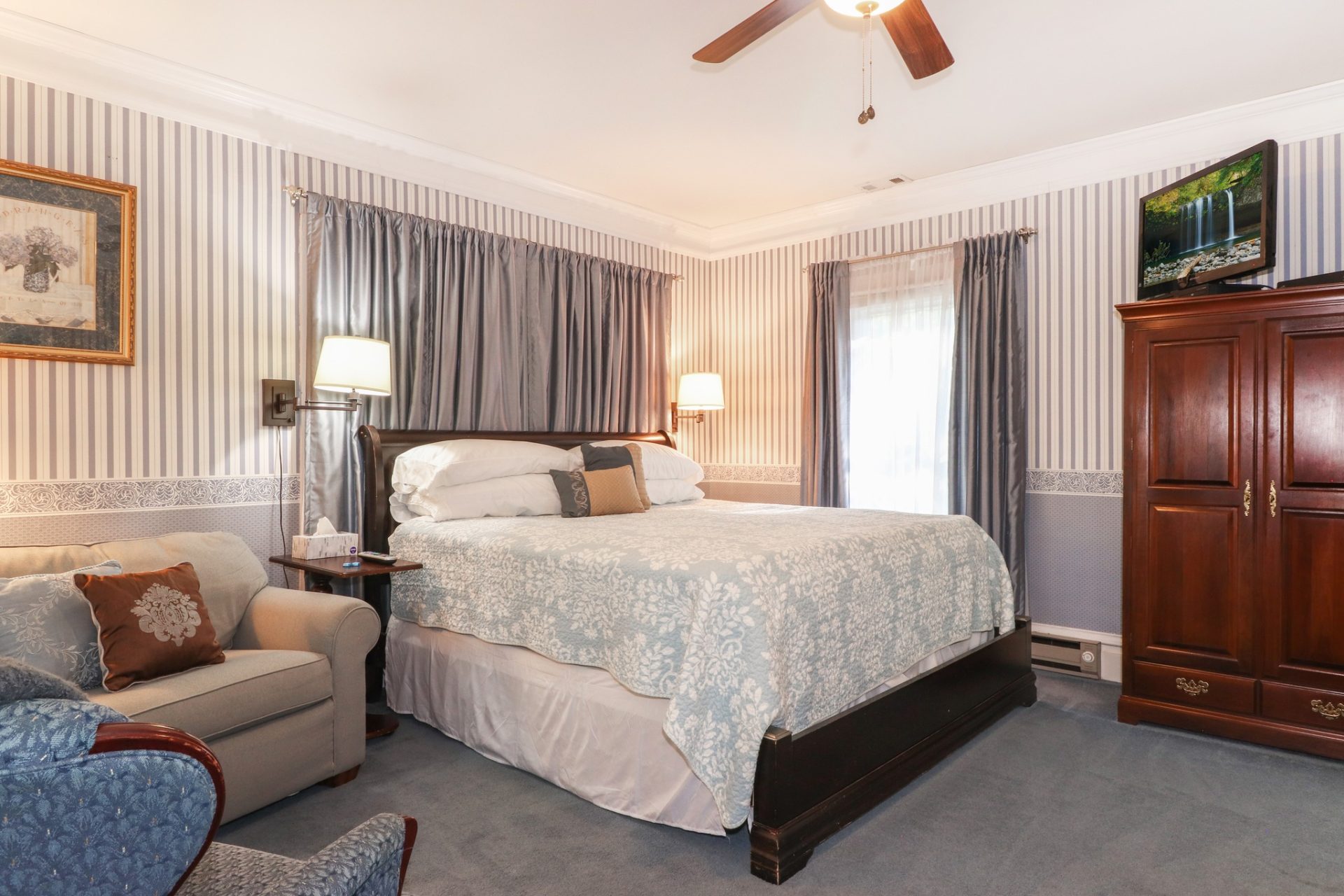 320280049_2095232350663897_2044517299660254499_n