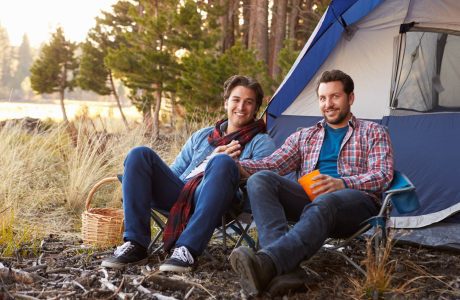 Séjour gay à l’automne : raisons pourquoi l’automne est la saison idéale pour voyager