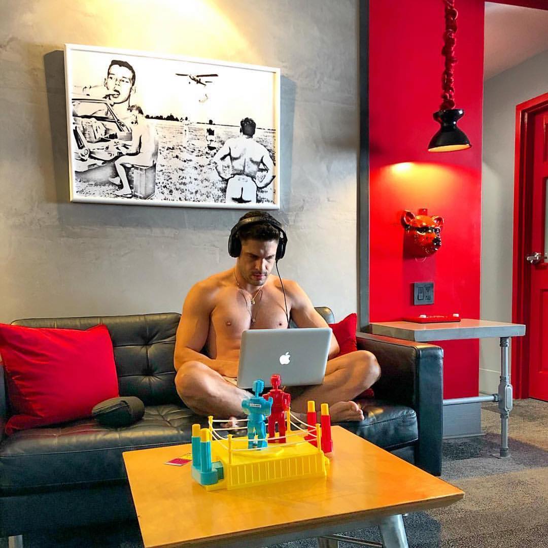 gaythering_52553784_2357991244252184_6225028541807138298_n