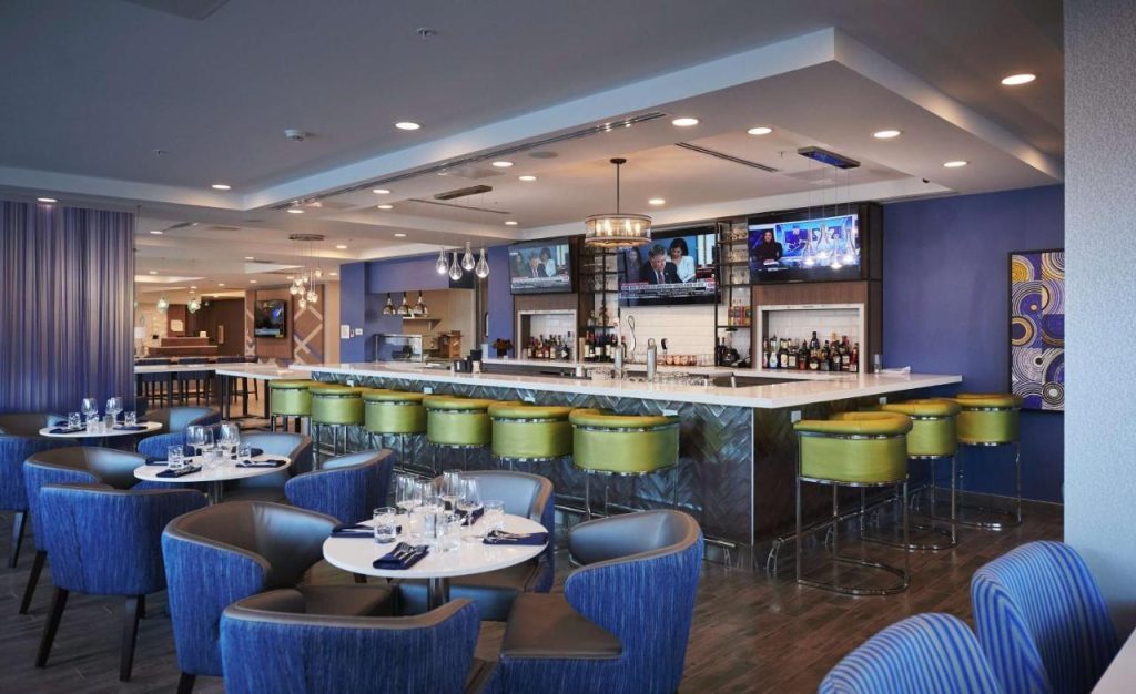 Découvre le restaurant de l’hôtel