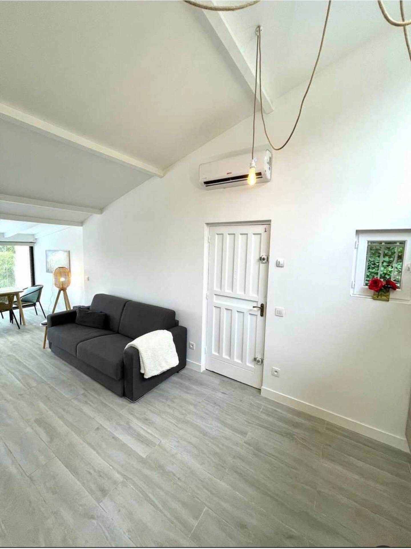 4f050709-f2aa-4af6-bda4-6e920164